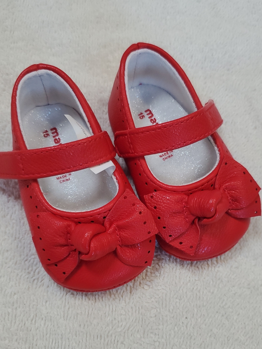 Mayoral Mary Jane Bow Newborn Baby Shoes In Vibrant Red. Size 15
